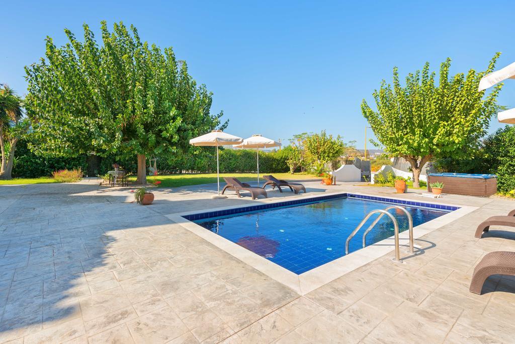 Villa Giovanni Faliraki Buitenkant foto