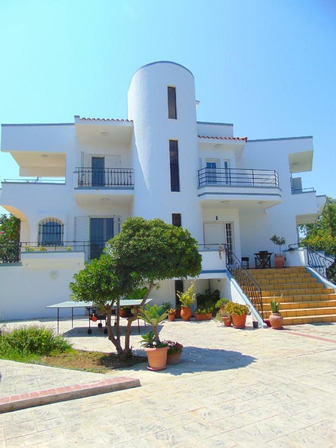 Villa Giovanni Faliraki Buitenkant foto